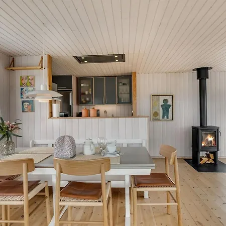 Athina - 200m From The Sea By Interhome * 블록쿠스
