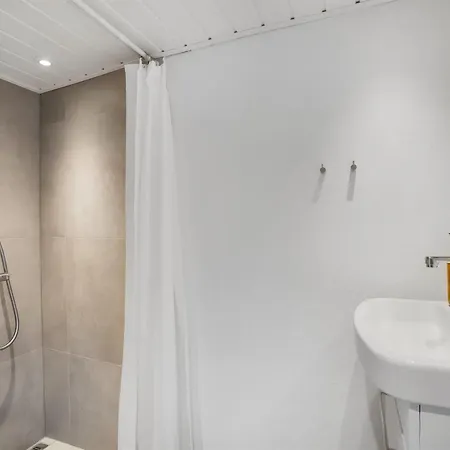 Athina - 200m From The Sea By Interhome