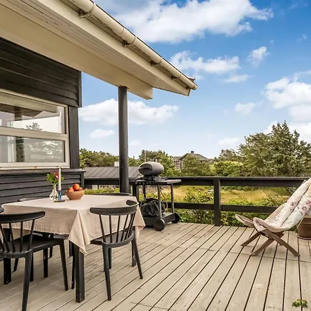 Athina - 200m From The Sea By Interhome *